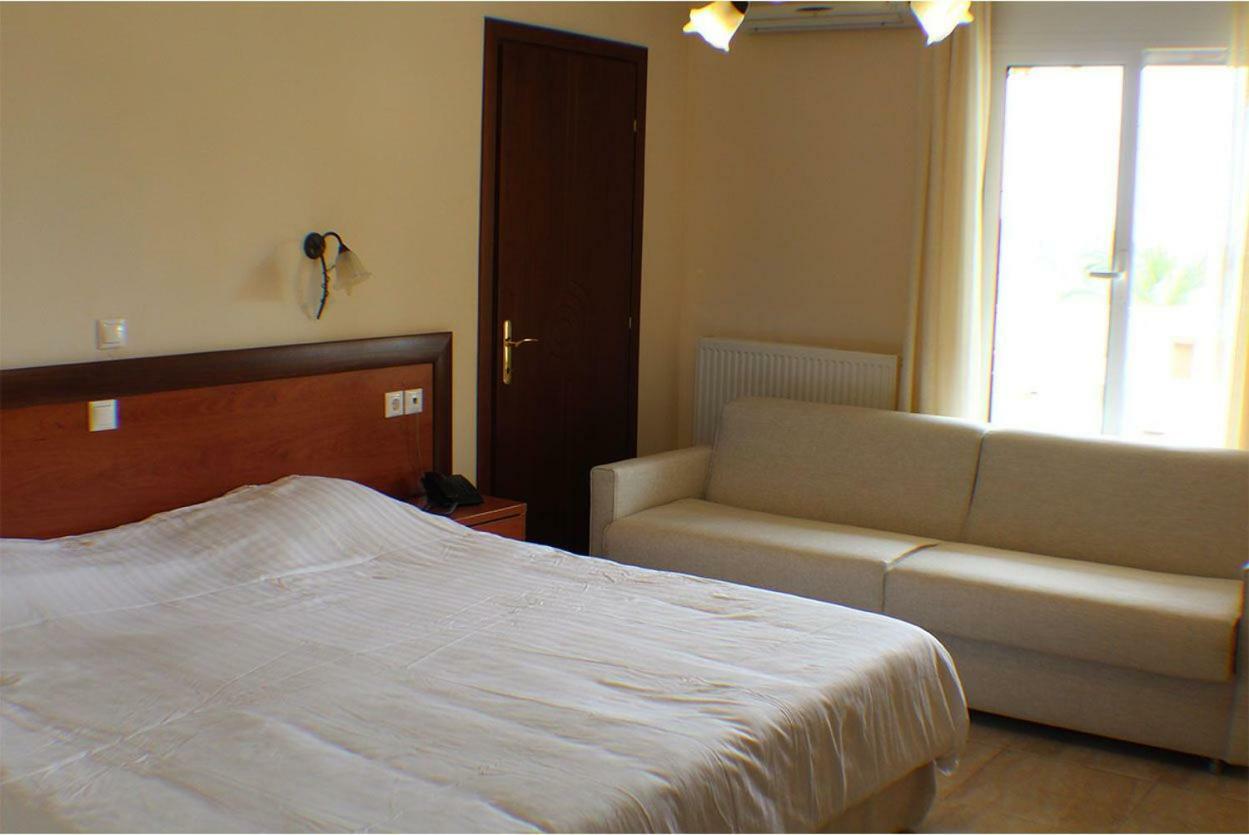 Hotel Kelyfos Neos Marmaras